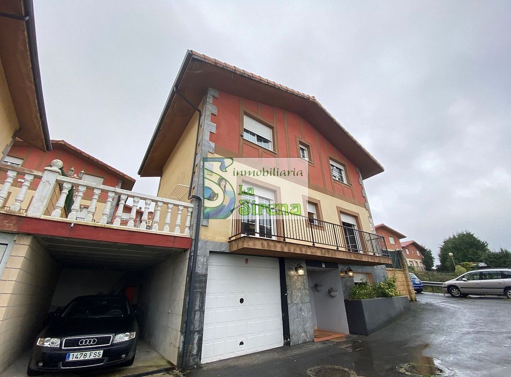 Foto 2 de Chalet en venta en calle Allendelagua de 3 habitaciones con terraza y garaje