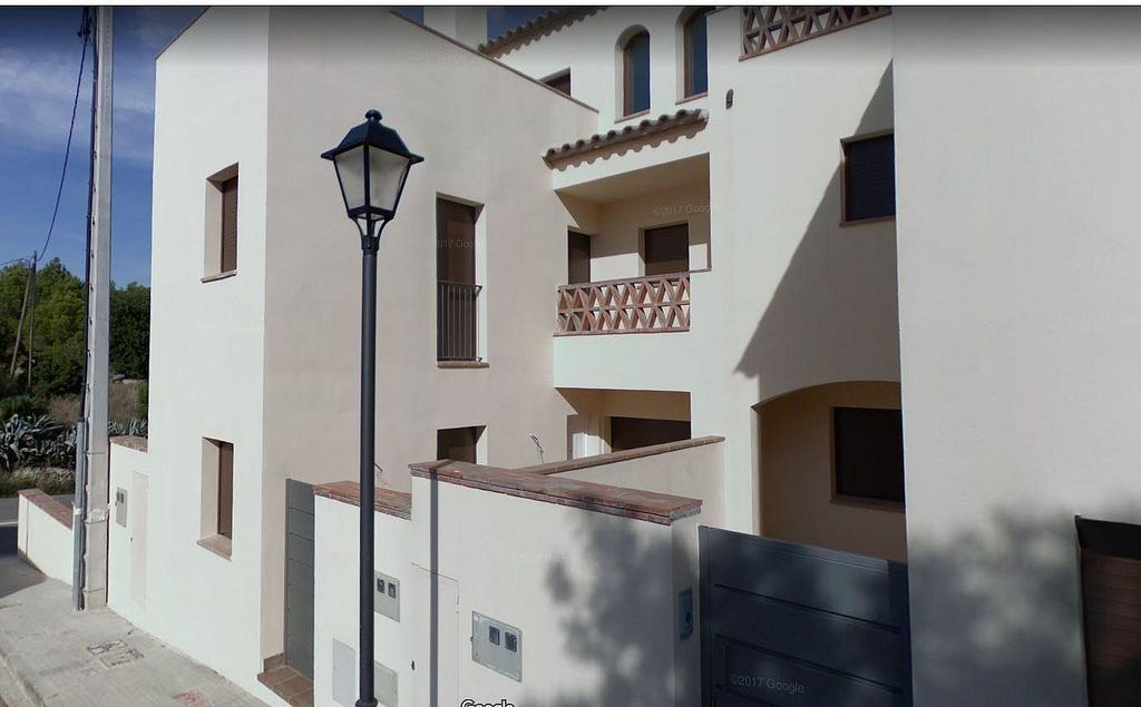 Casa adosada en venta en Sant Pere de Ribes Centro, Sant Pere de Ribes · v_20010034 yaencontre