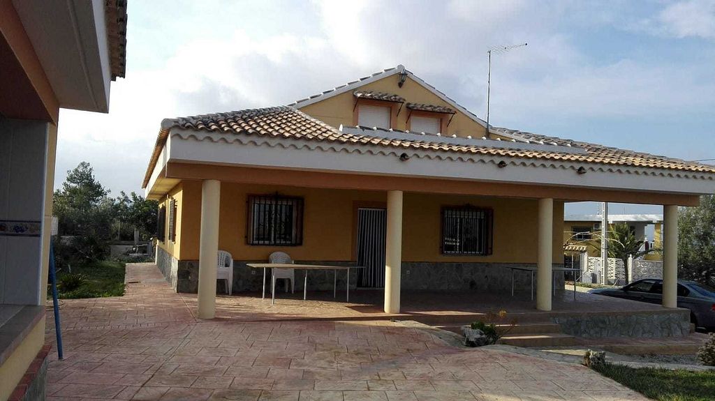 Chalet en Sierra Perenchiza - Cumbres de Calicanto - Santo Domingo