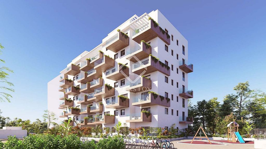 Foto 2 de Apartamento en venta en Vélez-Málaga de 3 habitaciones con terraza y piscina