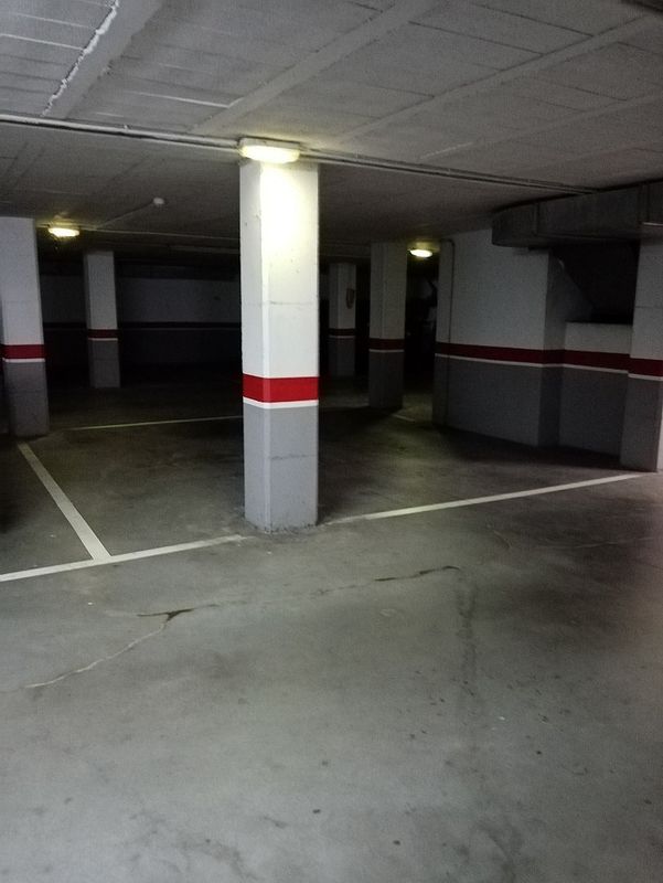 Garaje en venta en Parres · v0023346 - yaencontre