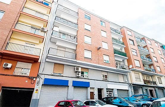 Foto 1 de Venta de piso en calle Murillo de 3 habitaciones con terraza