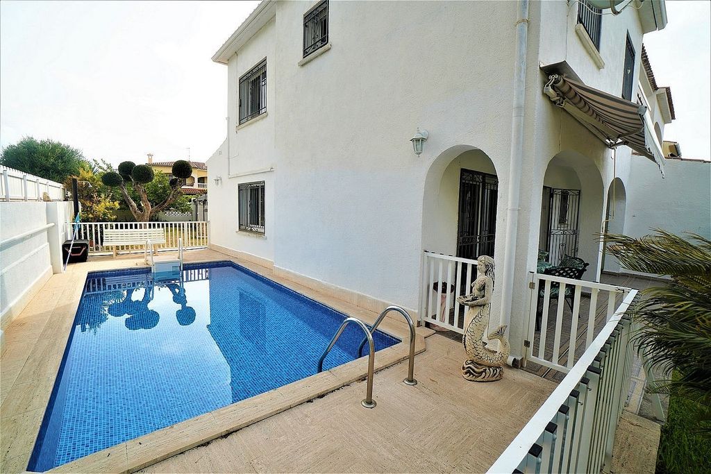 Casa adosada en venta en ComaRuga, Vendrell, El · 98038889 yaencontre
