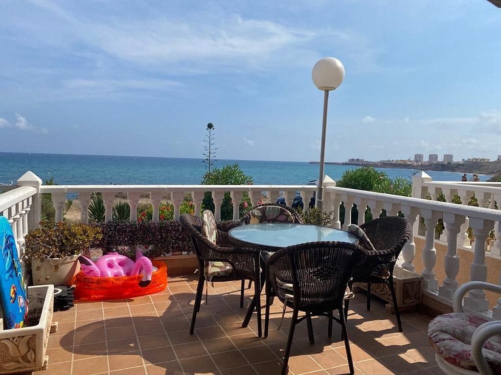 Casa adosada en calle Torre del Moro, Torrelamata - La Mata, Torrevieja