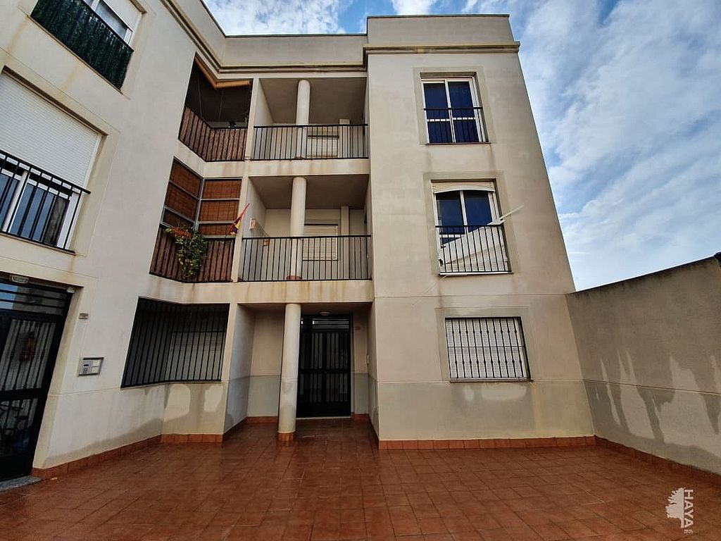 Foto 1 de Piso en venta en La Cañada-Costacabana-Loma Cabrera-El Alquián de 3 habitaciones con terraza