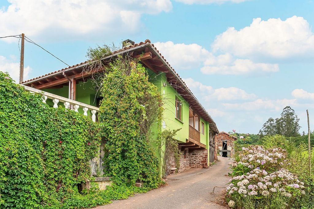 Venta de casa en Parroquias surorientales, Villaviciosa · 105376072