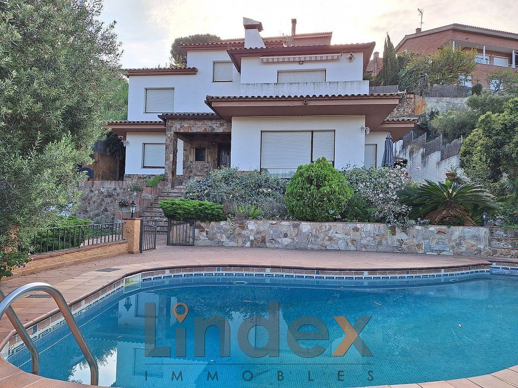 Chalet En Venta En Arenys De Mar 102760975 Yaencontre