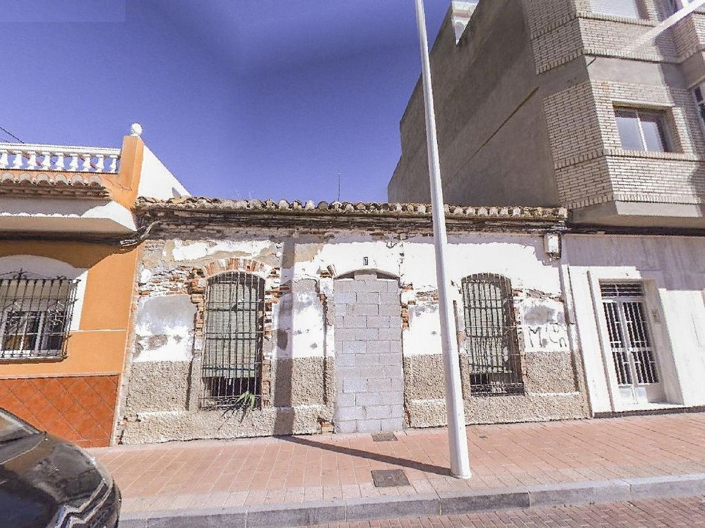 Venta De Casa En Paseo Del Puerto Playa De Granada Motril Yaencontre