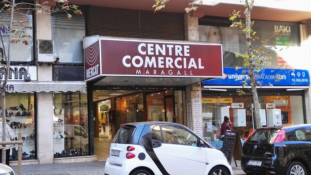 Local en alquiler en calle Industria, El Camp de l'Arpa