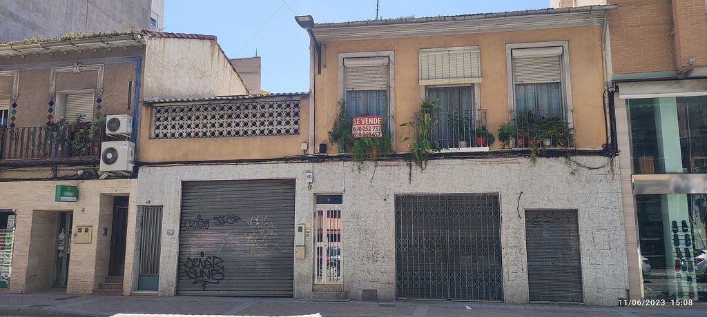 Casa adosada en venta en molina de segura ciudad e