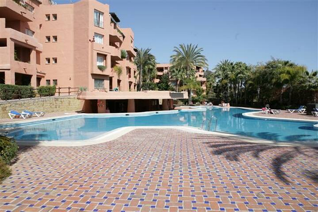 Apartamento en alquiler en lomas de marbella club 