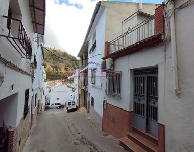 Foto 1 de Casa adossada a calle Solana a Cambil