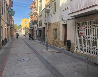 Foto 2 de Local a calle Pau Costas a Sant Esteve Sesrovires