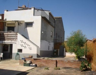 Foto 2 de Casa adosada en calle Balaguer en Bellvís