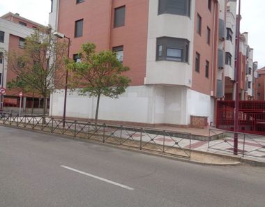 Foto 1 de Local en calle Villafranca de Duero en Las Villas - Sta Ana, Valladolid