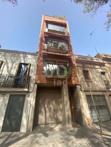 Foto 1 de Edifici a Sant Andreu de Palomar, Barcelona