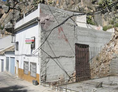 Foto 1 de Casa adosada en calle Castillo en Illora