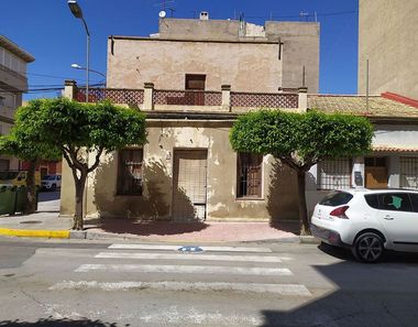 Foto 2 de Casa adosada en calle Virgen del Pilar en Almoradí
