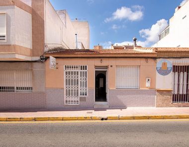 Foto 1 de Casa adosada en Centro, Torrevieja