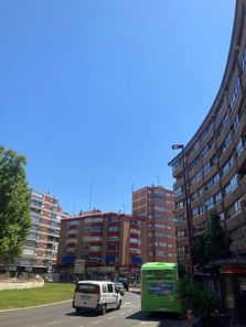 Foto 1 de Edifici a calle Padre Claret a Circular - Vadillos, Valladolid