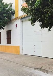 Foto 2 de Garaje en calle Escañuela, Sta. Marina - San Andrés - San Pablo - San Lorenzo, Córdoba