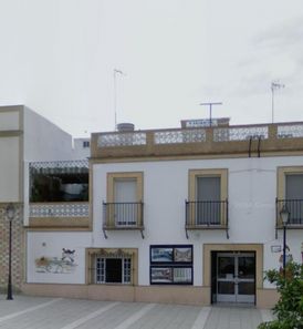 Foto 1 de Edificio en calle Francisco Errazquin Fuentes en Cantillana