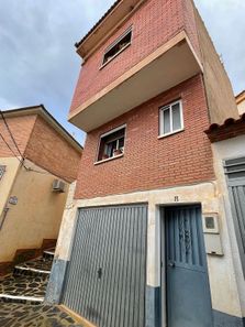 Foto 1 de Casa adossada a calle Álamo a Lugros