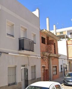 Foto 2 de Edificio en calle Vall Albaida, Avda. de Abril. - 9 de octubre, Sagunto