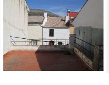 Foto 2 de Casa adossada a calle Real a Montillana