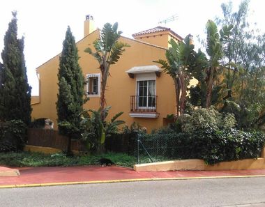 Foto 1 de Casa adossada a La Alcaidesa, Línea de la Concepción (La)
