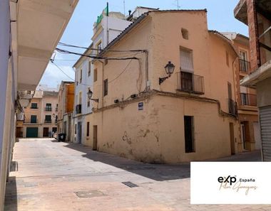 Foto 1 de Casa en calle De Chulvi en Ayuntamiento - Centro, Alzira