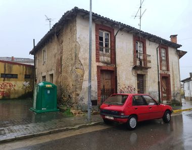 Foto 1 de Casa en calle Teniente Coronel Bocinos en Boñar