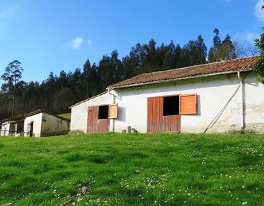 Foto 1 de Casa rural en calle Muriegana en Castrillón