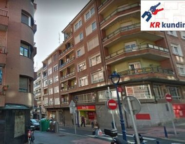 Foto 1 de Local en calle Correos Kalea en Portugalete