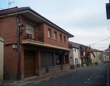 Foto 2 de Edificio en Cantimpalos