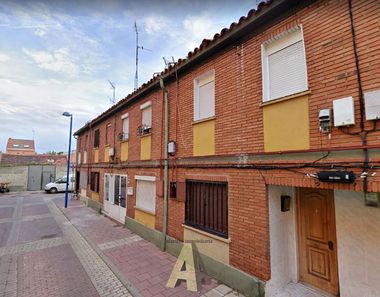 Foto 1 de Casa adosada en calle Páramo en Belén - Pilarica - Bº España, Valladolid