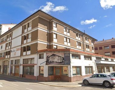 Foto 1 de Edificio en calle Principe Asturias en Medina de Pomar