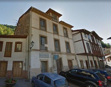 Foto 2 de Edificio en plaza Concha Heres en Belmonte de Miranda