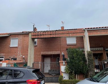 Foto 2 de Casa adossada a Villamuriel de Cerrato