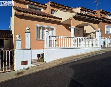 Foto 1 de Casa en calle Rota en Escalonilla