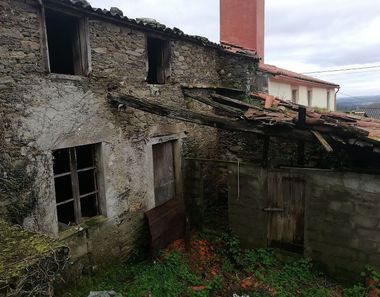 Foto 2 de Casa adosada en calle Trasanquelos en Cesuras