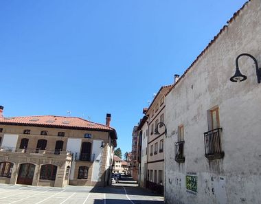 Foto 2 de Casa adossada a calle San Migel Enparantza a Olazti/Olazagutía