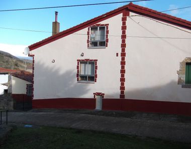 Foto 2 de Casa a calle Lantueno a Santiurde de Reinosa