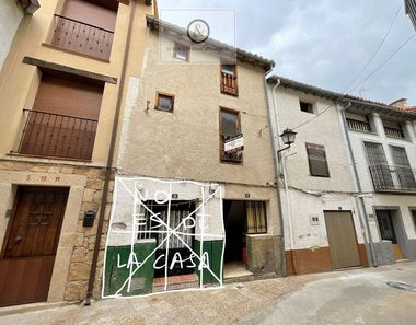 Foto 1 de Casa en calle Miguel de Cervantes en Candeleda