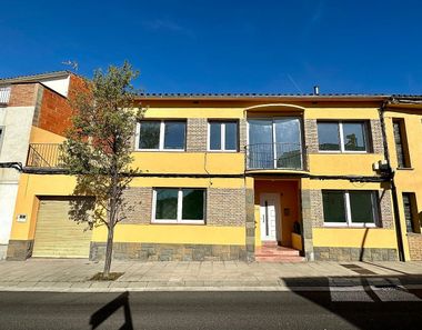 Foto 1 de Casa adosada en calle Jaume Balmes en Torelló