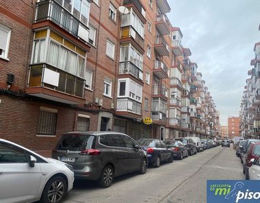 Foto 1 de Piso en calle Calderón de la Barca en Rondilla - Santa Clara, Valladolid