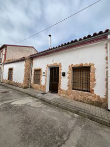 Foto 1 de Casa adossada a calle Hontanilla a Alcazarén