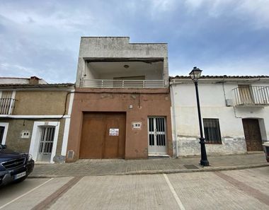 Foto 1 de Casa en calle Gran Via en Logrosán