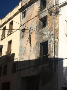 Foto 2 de Edificio en calle Major en Perelló, el (Tar)