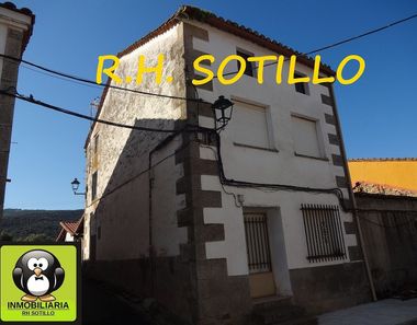 Foto 1 de Casa adosada en calle Cañada en Fresnedilla